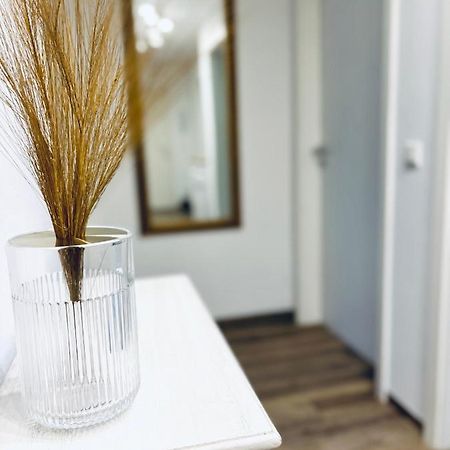 Modernes 3 Zimmer Apartment - Luise- Mit Wlan, Balkon Und Smart-Tv In City-Nahe! Érfurt Exterior foto